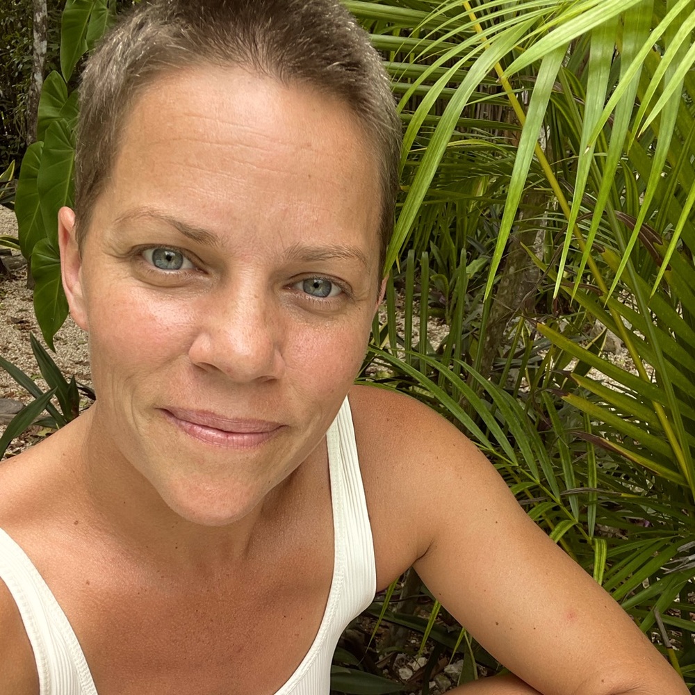 Meet your Posher, Caitlin